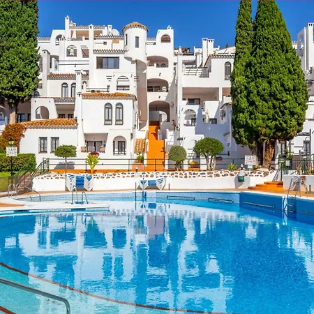 Lovely In Pueblo Evita Apartment Benalmadena